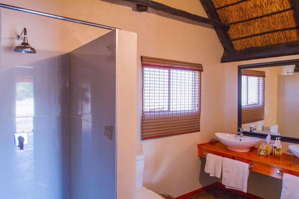Camelthorn Kalahari Lodge Hoachanas Exterior foto